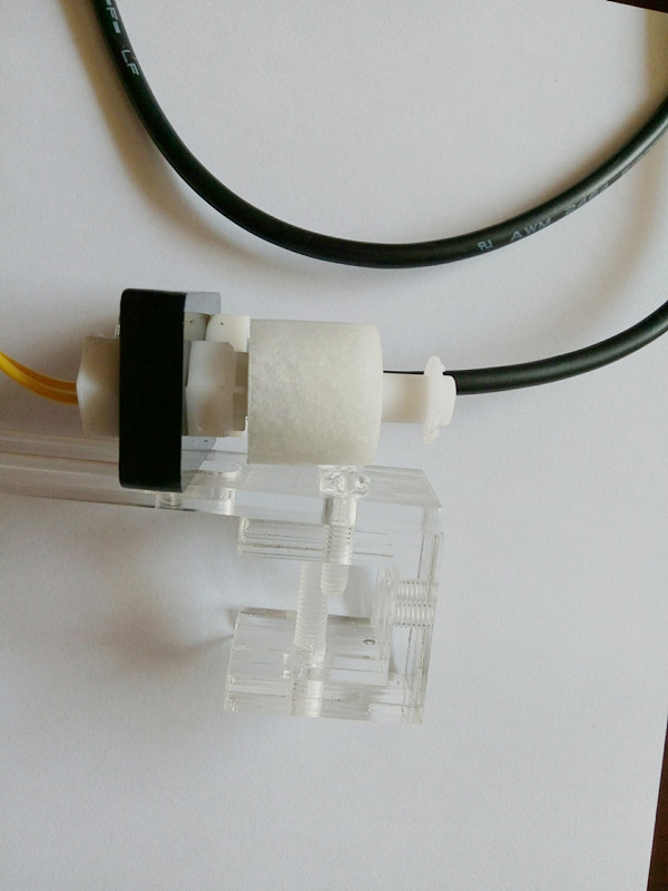 حامل مستشعر ATO مع مفتاح تعويم - مراجعة Ato Sensor Float وسعره